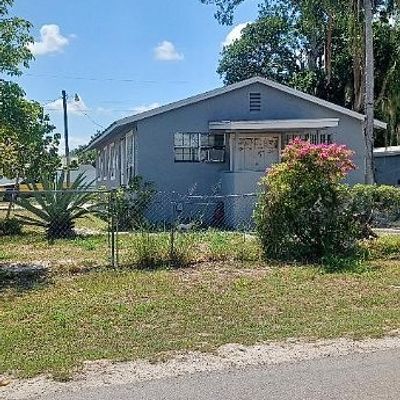 1322 Peach St, Immokalee, FL 34142