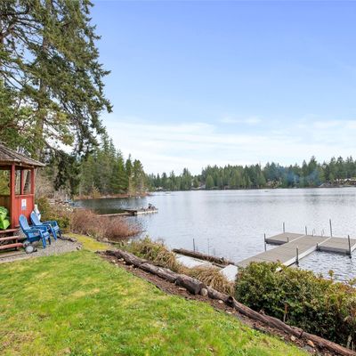 1871 E Trails End Dr, Belfair, WA 98528