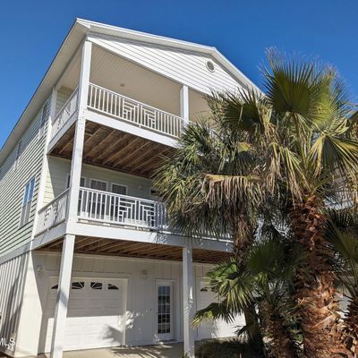 1714 Mackerel Ln, Kure Beach, NC 28449