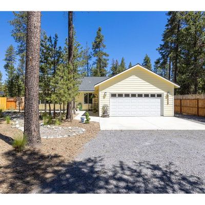 17316 Golden Eye Dr, Bend, OR 97707