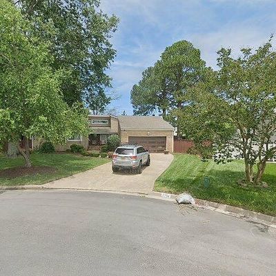 2204 Beckman Ct, Virginia Beach, VA 23454