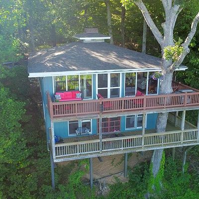 245 Dogwood Trl, Hillsville, VA 24343