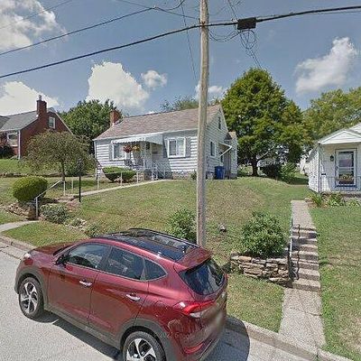 207 S 6 Th St, Youngwood, PA 15697