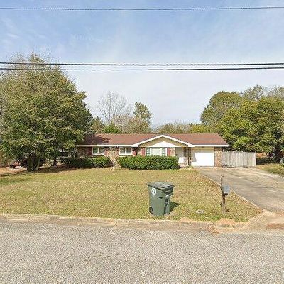 207 Walnut Dr, Enterprise, AL 36330