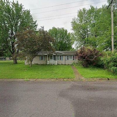 208 E Bittersweet Dr, Gerald, MO 63037