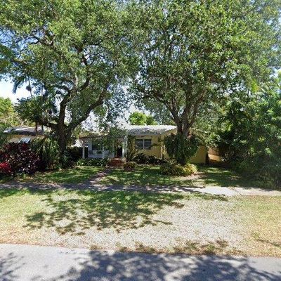 31 Carlisle Dr, Miami Springs, FL 33166