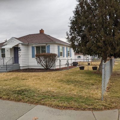 2704 N Crestline St, Spokane, WA 99207