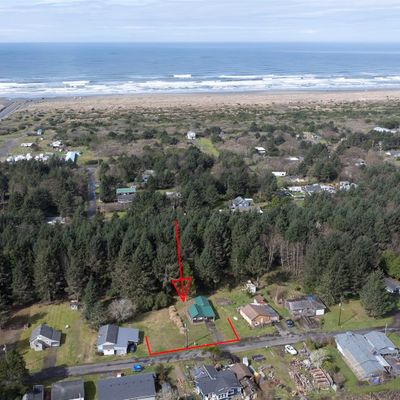 39 Oyehut Rd, Hoquiam, WA 98550