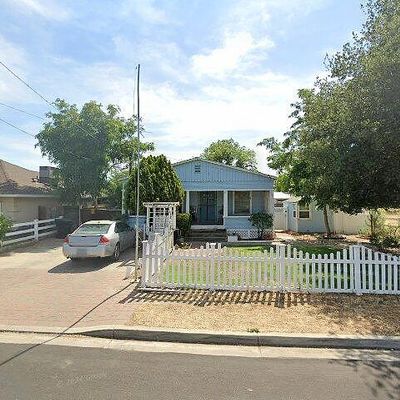 400 Pedersen Rd, Oakdale, CA 95361