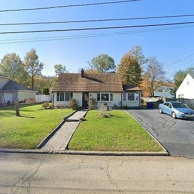 32 Bergen Dr, Cedar Grove, NJ 07009