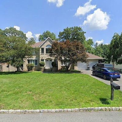 33 Continental Rd, Morris Plains, NJ 07950