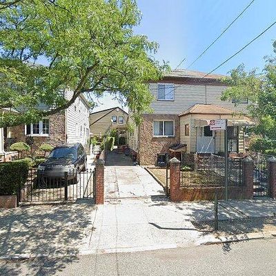 330 Beach 12 Th St, Far Rockaway, NY 11691