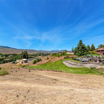 443 W Rolling Hills Ln, Wenatchee, WA 98801