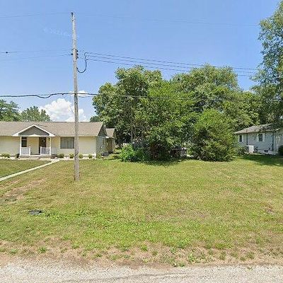 406 E Mason St, Easton, IL 62633