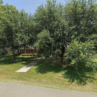 409 E Whelan St, Jefferson, TX 75657