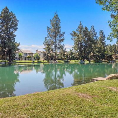 4124 Pinewood Lake Dr, Bakersfield, CA 93309