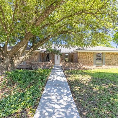 5505 Greenbriar St, Greenville, TX 75402