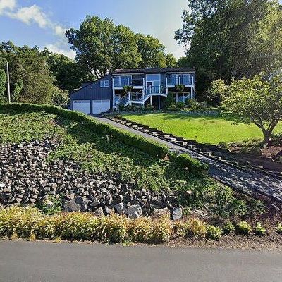 567 Candlewood Lake Rd, Brookfield, CT 06804