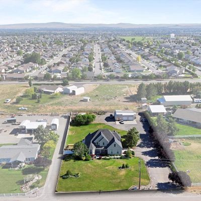 5832 Overton Rd, Pasco, WA 99301