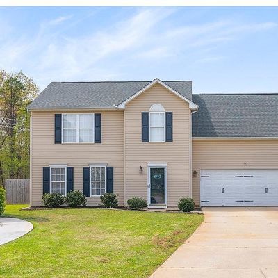 513 Flanders Ct, Greenville, SC 29607