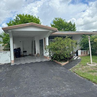 5139 Nw 43 Rd Ct, Lauderdale Lakes, FL 33319