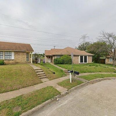 7305 Pineberry Rd, Dallas, TX 75249