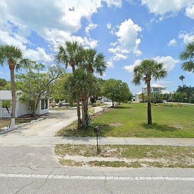 784 S Mccall Rd, Englewood, FL 34223