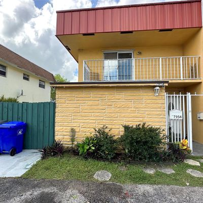 7954 Forest Blvd, North Lauderdale, FL 33068