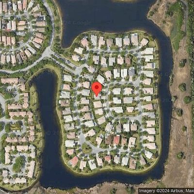 972 Nw 167 Th Ter, Pembroke Pines, FL 33028