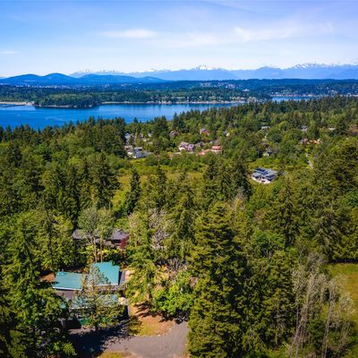 9933 Hilltop Dr Ne, Bainbridge Island, WA 98110