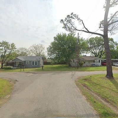 Evans St, Pilot Point, TX 76258