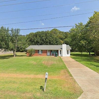 843 E Dinkins St, Canton, MS 39046