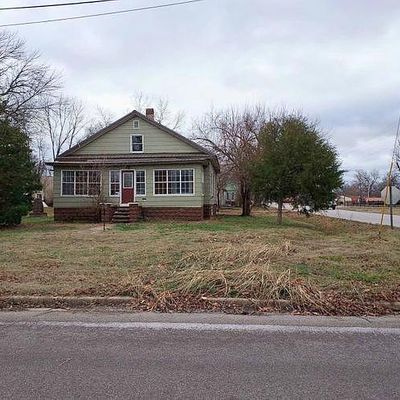 1022 4 Th St, Oswego, KS 67356