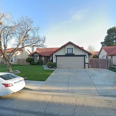 1022 Stephanie Ct, Lancaster, CA 93535