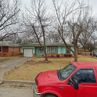 1025 E Gambrell St, Fort Worth, TX 76115