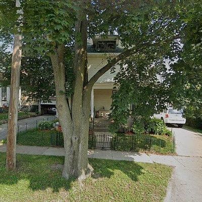 105 E 10 Th St, Muscatine, IA 52761