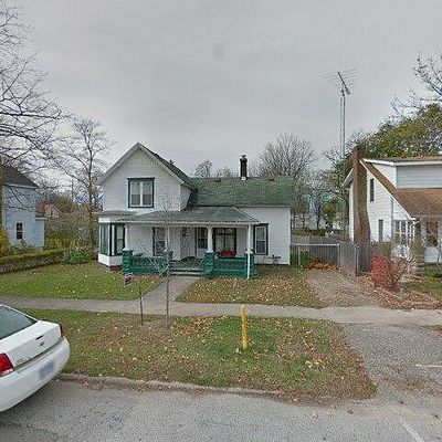 105 James St, Dowagiac, MI 49047