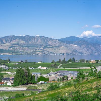 108 Hillcrest Pl, Chelan, WA 98816