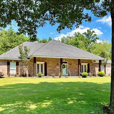 108 Oak Leaf Trl, Benton, LA 71006