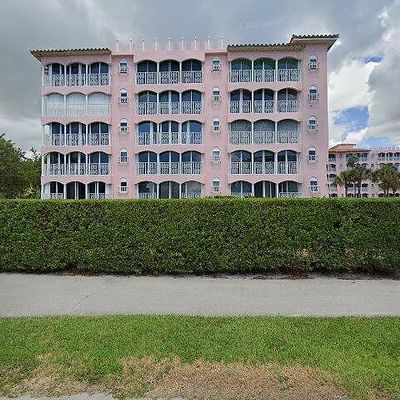 1099 S Ocean Blvd #405, Boca Raton, FL 33432