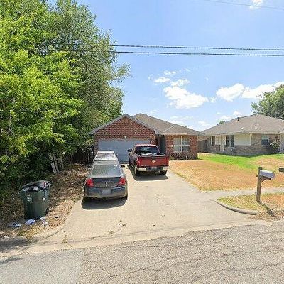 1105 Hall St, Bryan, TX 77803