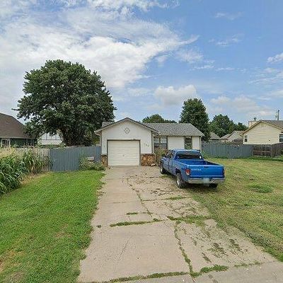 1106 E 6 Th St, Douglass, KS 67039