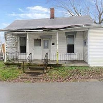 111 Highland Ave, Claysville, PA 15323