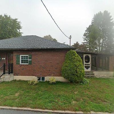 111 Montgomery St, Moosic, PA 18507