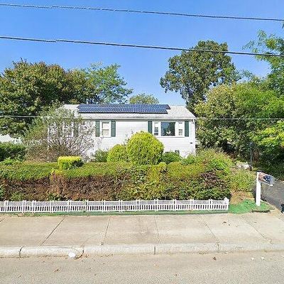 1114 Elsbree St, Fall River, MA 02720