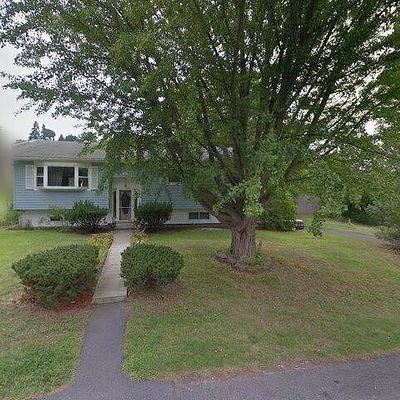 1 Hoffman Dr, Latham, NY 12110