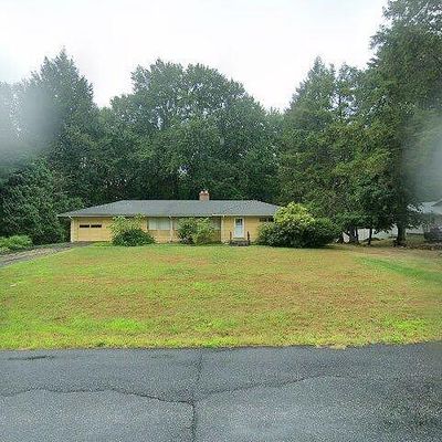 10 Wyndemere Rd, Bloomfield, CT 06002