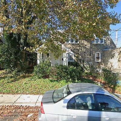 102 Glendale Rd, Upper Darby, PA 19082