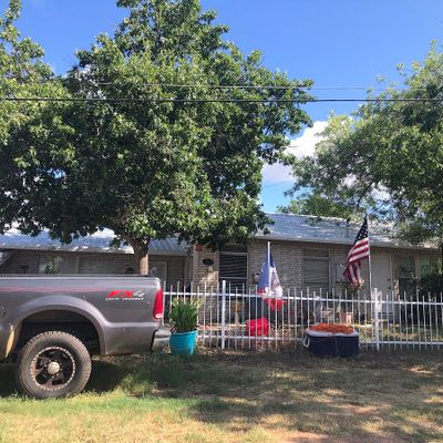 102 Granite St, Kingsland, TX 78639