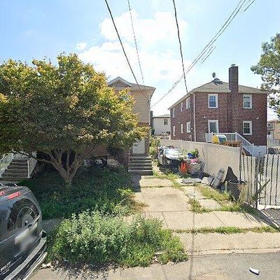 124 Cedar Ave, Staten Island, NY 10305